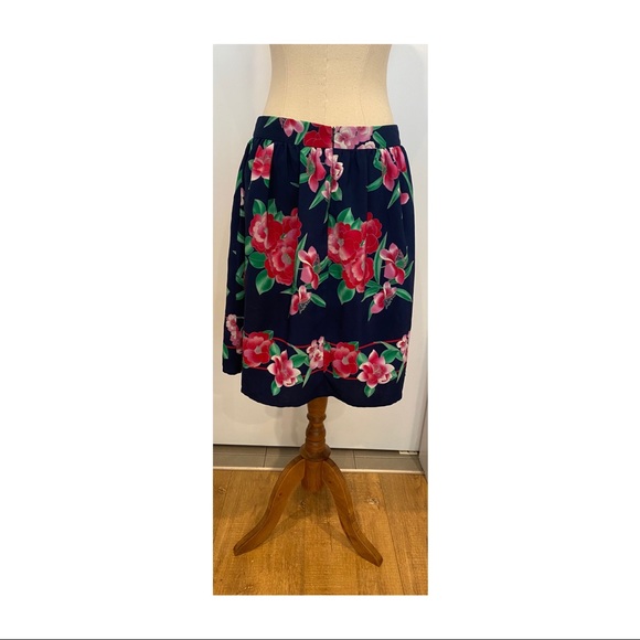 Peter Morrissey floral skirt BNWT size 10 pockets - Picture 5 of 10